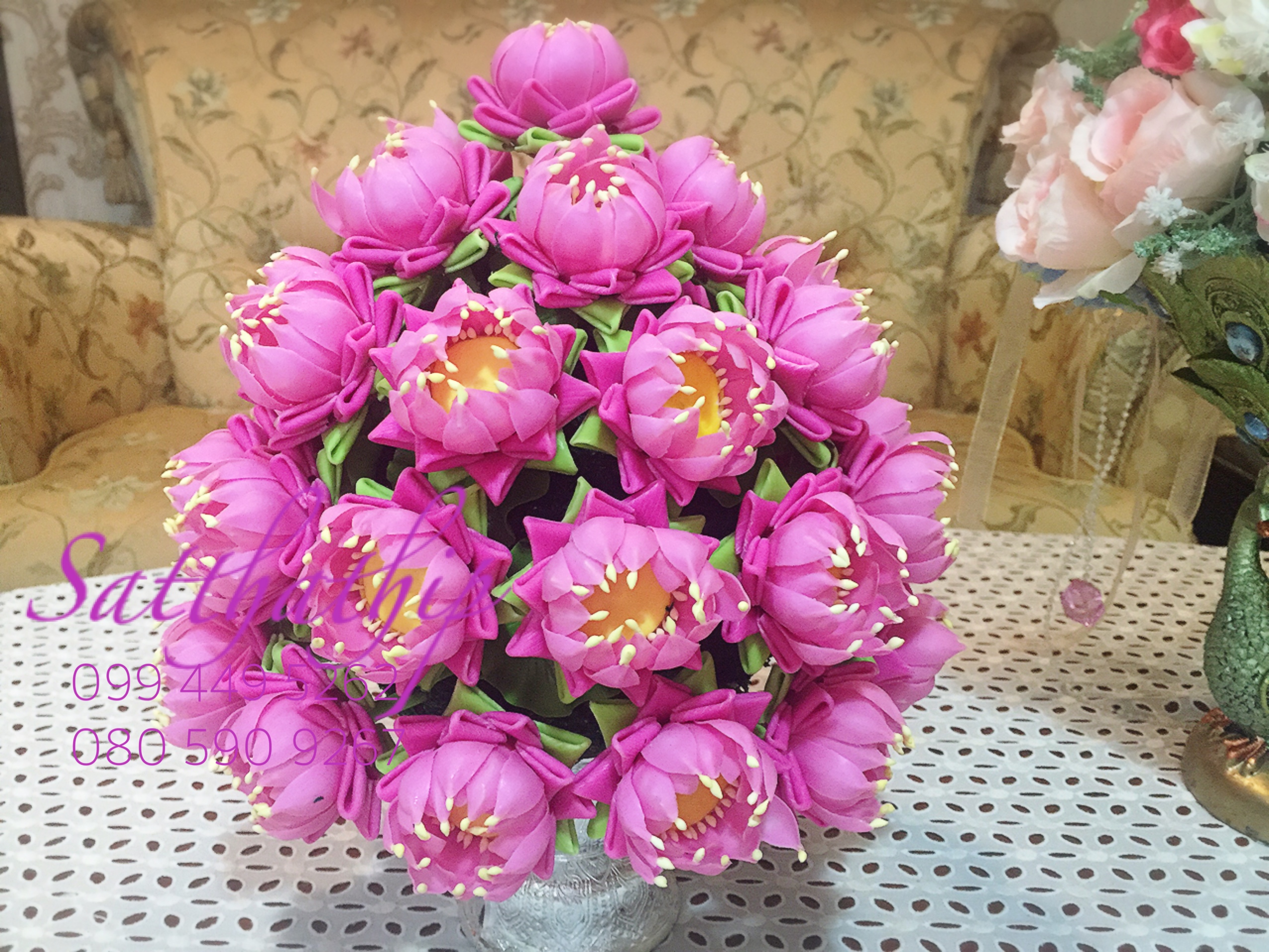 พานพุ่มดอกบัวประดิษฐ์ [9.5 นิ้ว 5,700 บาท/คู่]