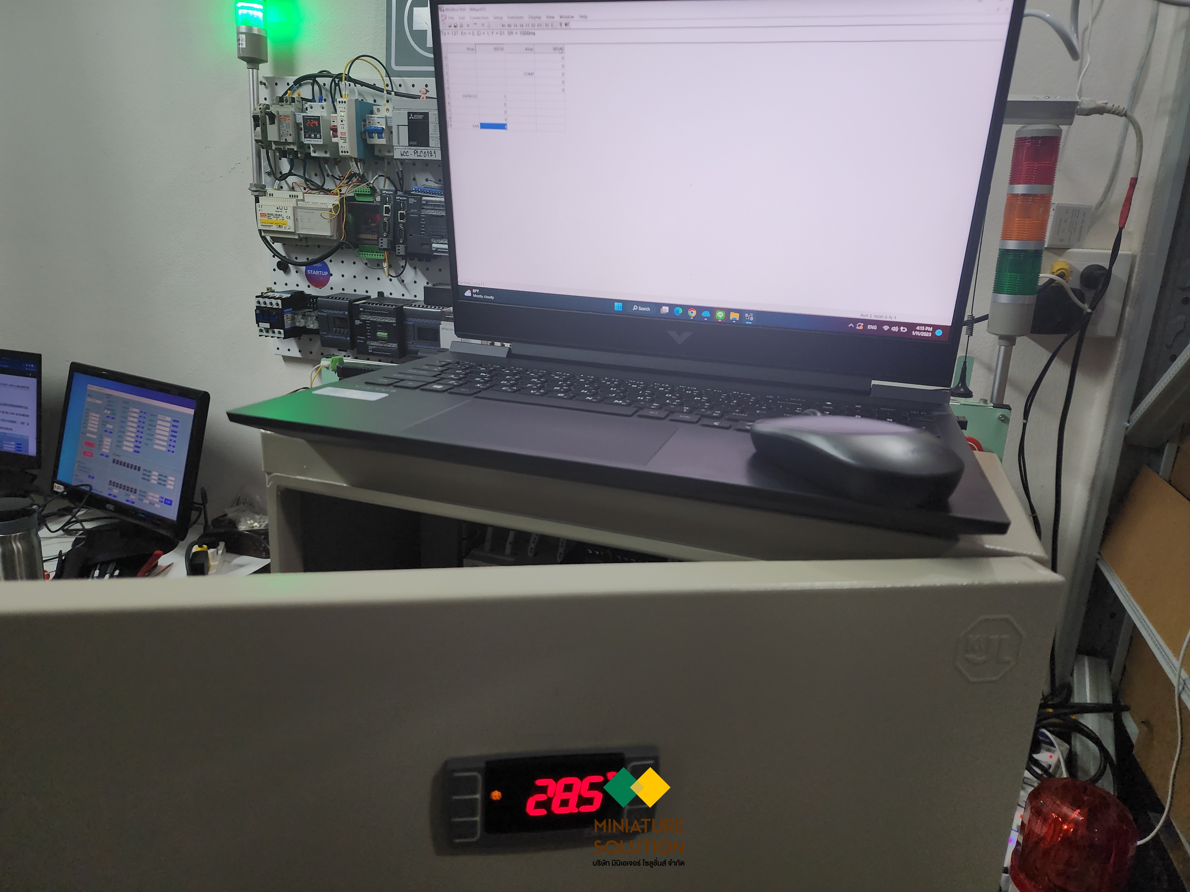 ตู้ควบคุม AHU ระบบทำความเย็นตู้คอนเทนเนอร์ วัดอุณหภูมิ ความชื้น วัดการใช้พลังงานไฟฟ้าเพื่อลดค่าไฟ