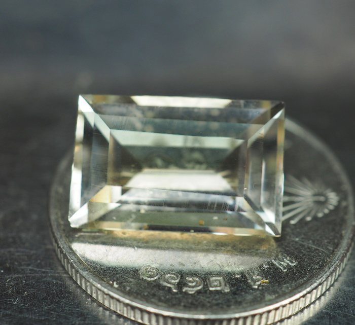 พลอยสคาโพไลท์ (Scapolite) 4.60 กะรัต