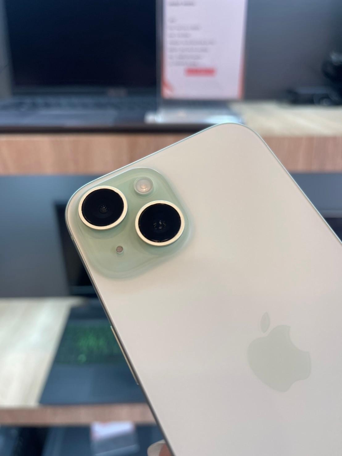 iPhone 15 128GB สี Green