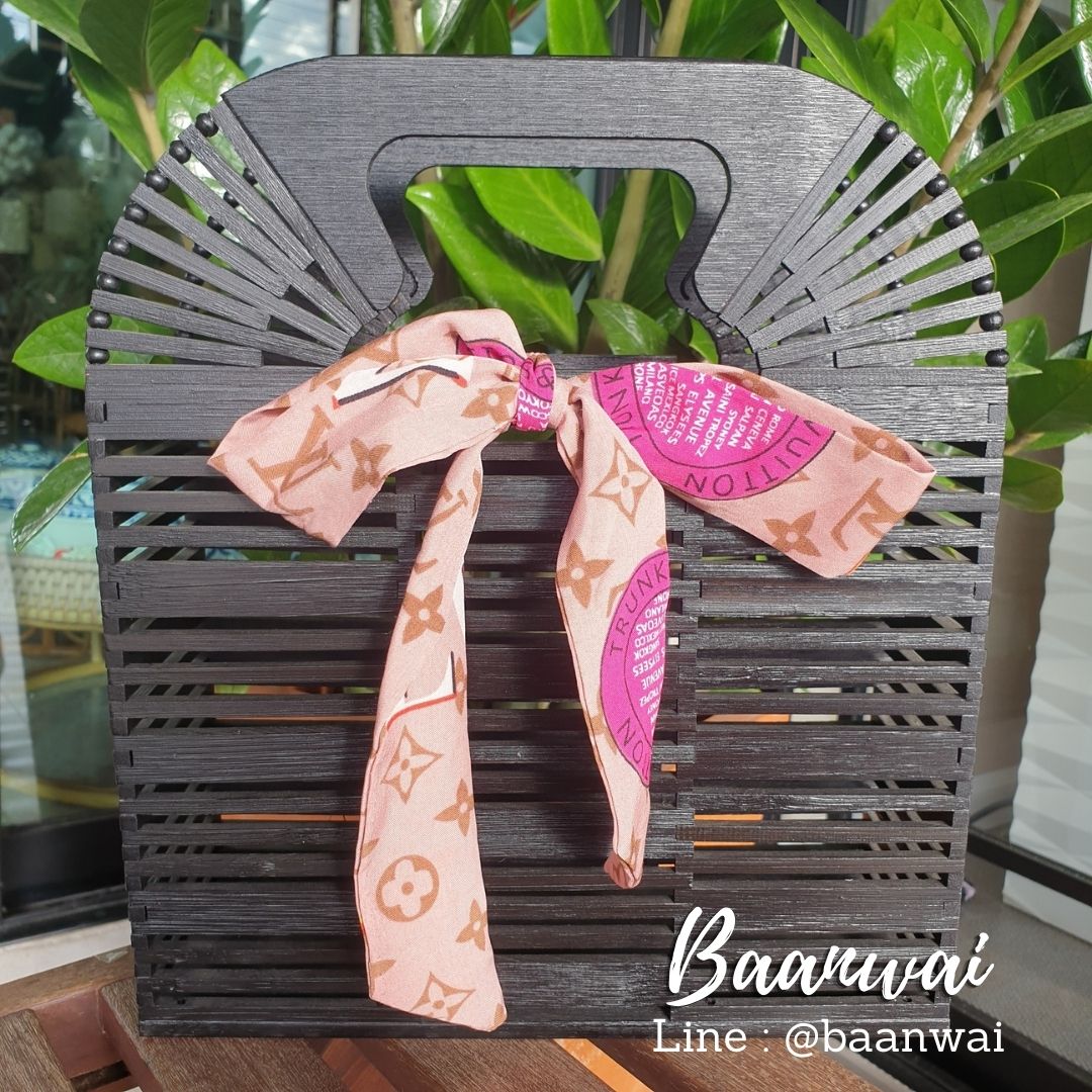 กระเป๋าสานไม้ไผ่ ทรงสี่เหลี่ยม ขนาด 8*24*28 cm มี 2 สี