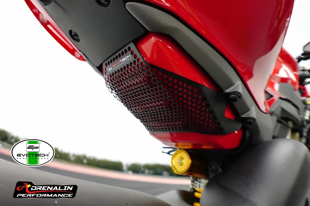 Evotech การ์ดใต้ถังน้ำมัน (Fuel Tank Cover Guard) สำหรับ Panigale V4 2025+