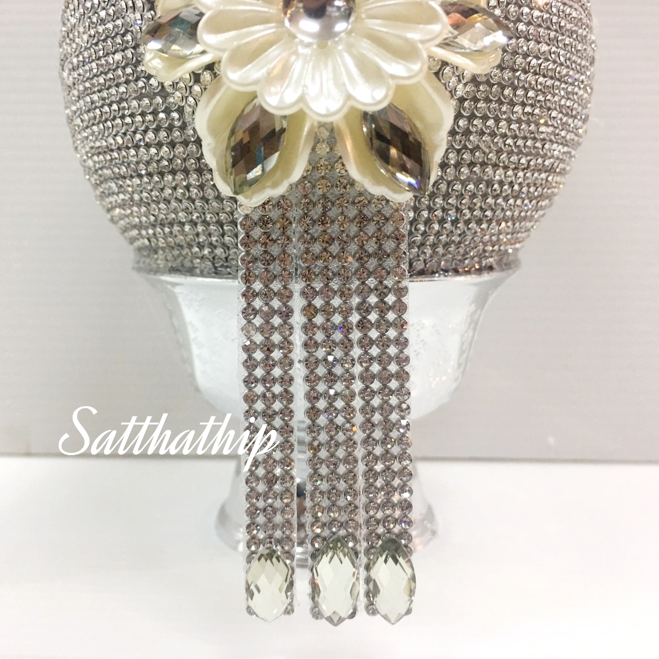 พานพุ่ม - พานพุ่มสักการะ - พานพุ่มเงินทอง - พานพุ่มนพเก้า [4 นิ้ว/ 1,550บาท/คู่]