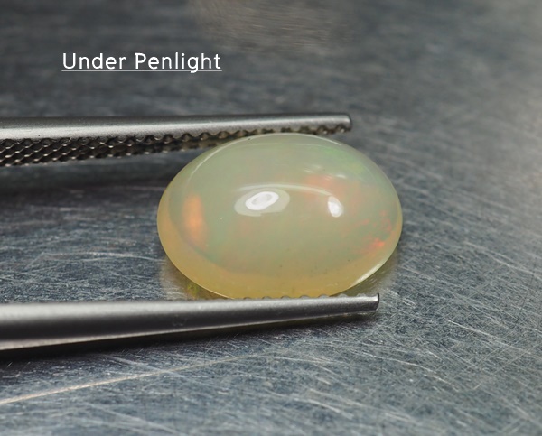 โอปอลหลากสี (Opal) 2.20 กะรัต