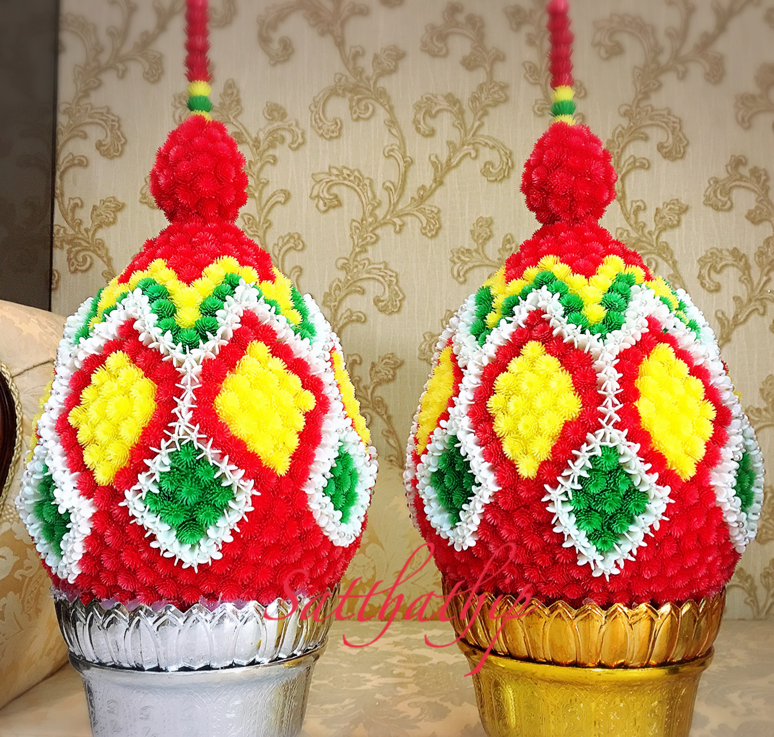 พานพุ่มดอกบานไม่รู้โรย พลาสติก - Panpum/Altar offerings