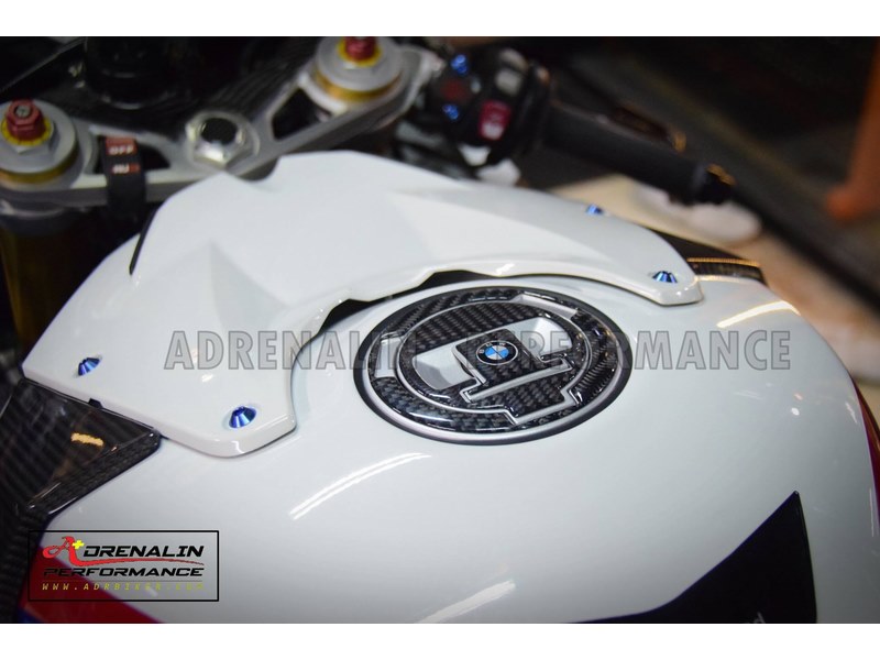 สติ๊กเกอร์คาร์บอนแท้ สำหรับแปะฝาเติมน้ำมัน ของ S1000R 14+