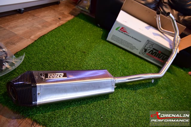 ท่อ Mivv Speed Edge สำหรับ Africa twin 2016+ (For Exhibition only)