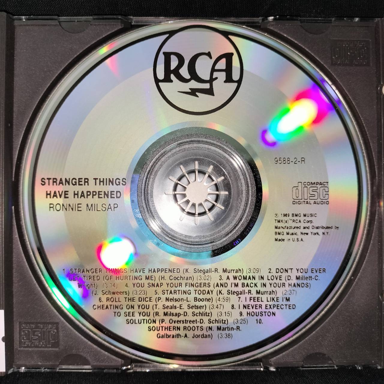 Ronnie Milsap – Stranger Things Have Happened / USA / ฝากล่องหัก / แผ่นดี