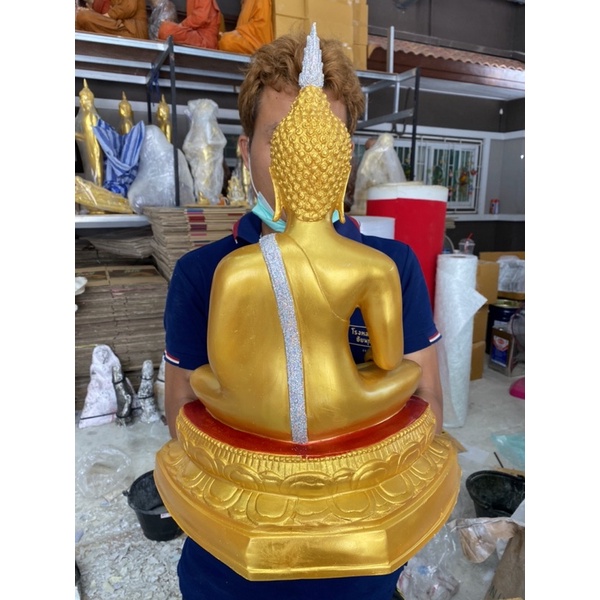 พระปางสะดุ้งมาร กว้าง15.5นิ้ว สูง 21 นิ้ว องค์ใหญ่เป็นพระประธาานได้