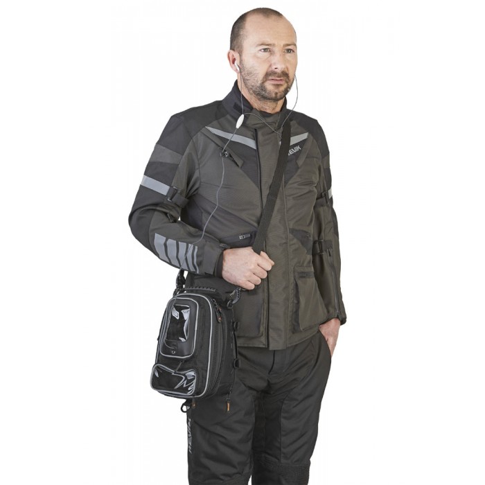 กระเป๋าสัมภาระ kappa ขนาด 7 ลิตร สำหรับวางบนถังน้ำมัน มีผ้าคลุมกันฝน สะพายไหล่ได้