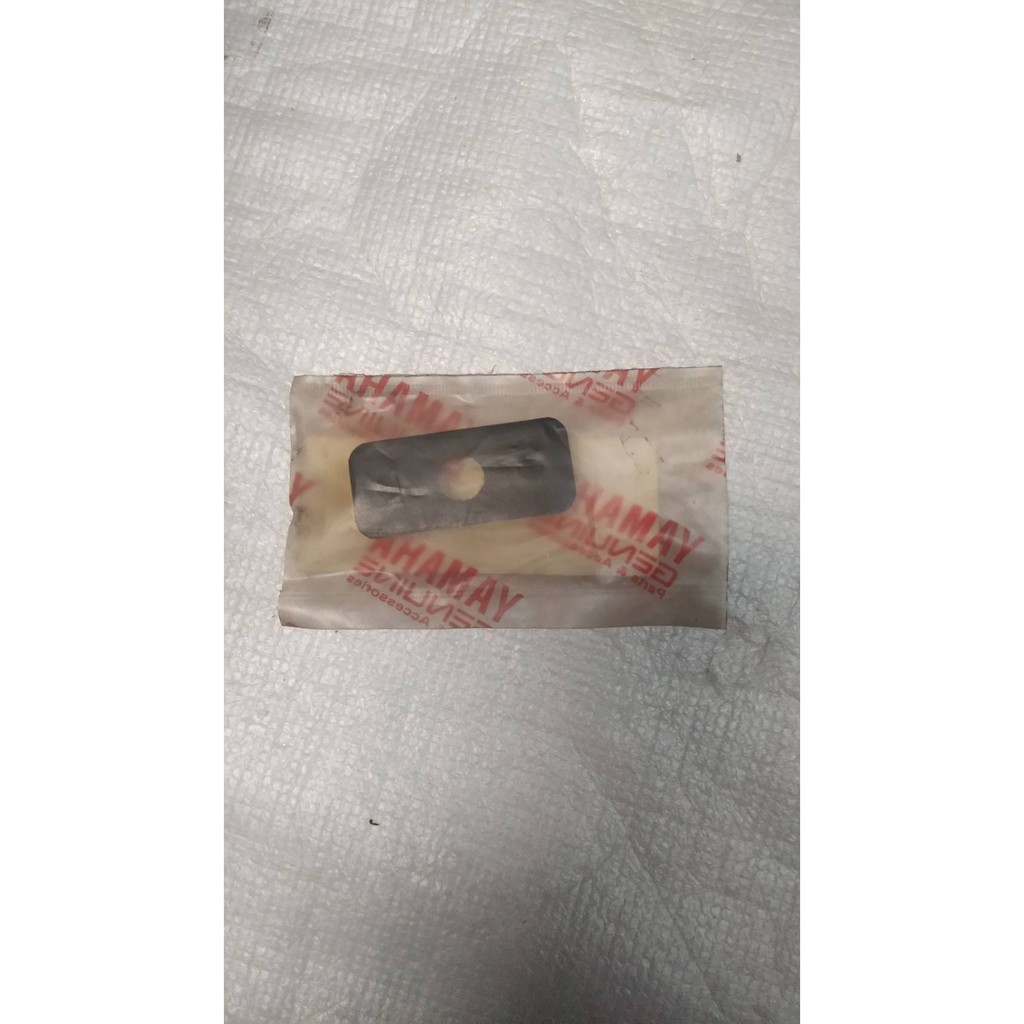 ยางรอง สำหรับรุ่น MATE 111 อะไหล่แท้ YAMAHA 4NR-F836T-00