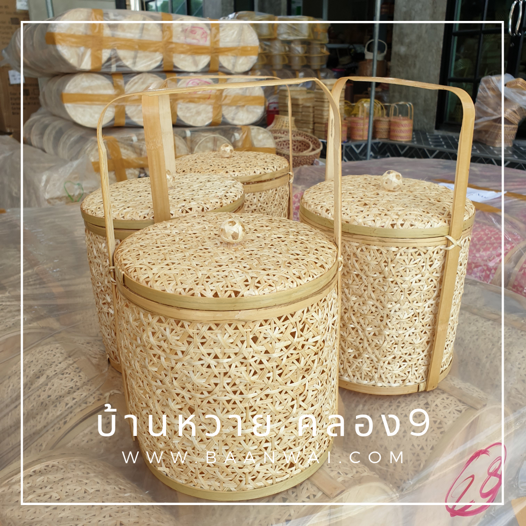 ปิ่นโตไม้ไผ่ ลายพิกุล ทรงกลม ขนาด 8*8 นิ้ว