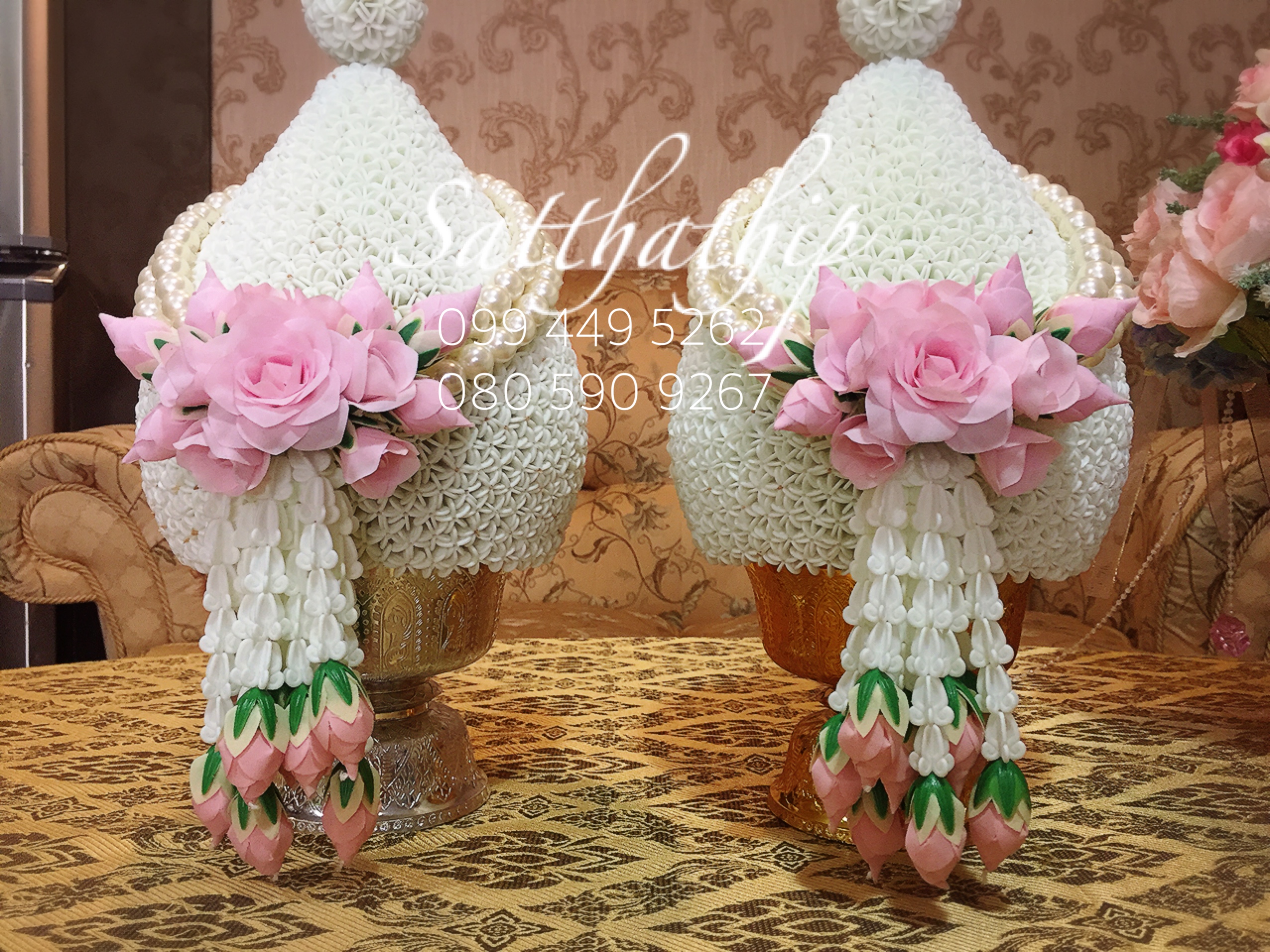 พานพุ่ม - พานพุ่มสักการะ - พานพุ่มดอกรัก - พานพุ่มดอกรักประดิษฐ์ (พลาสติก) - พานพุ่มสีขาว - Panpum