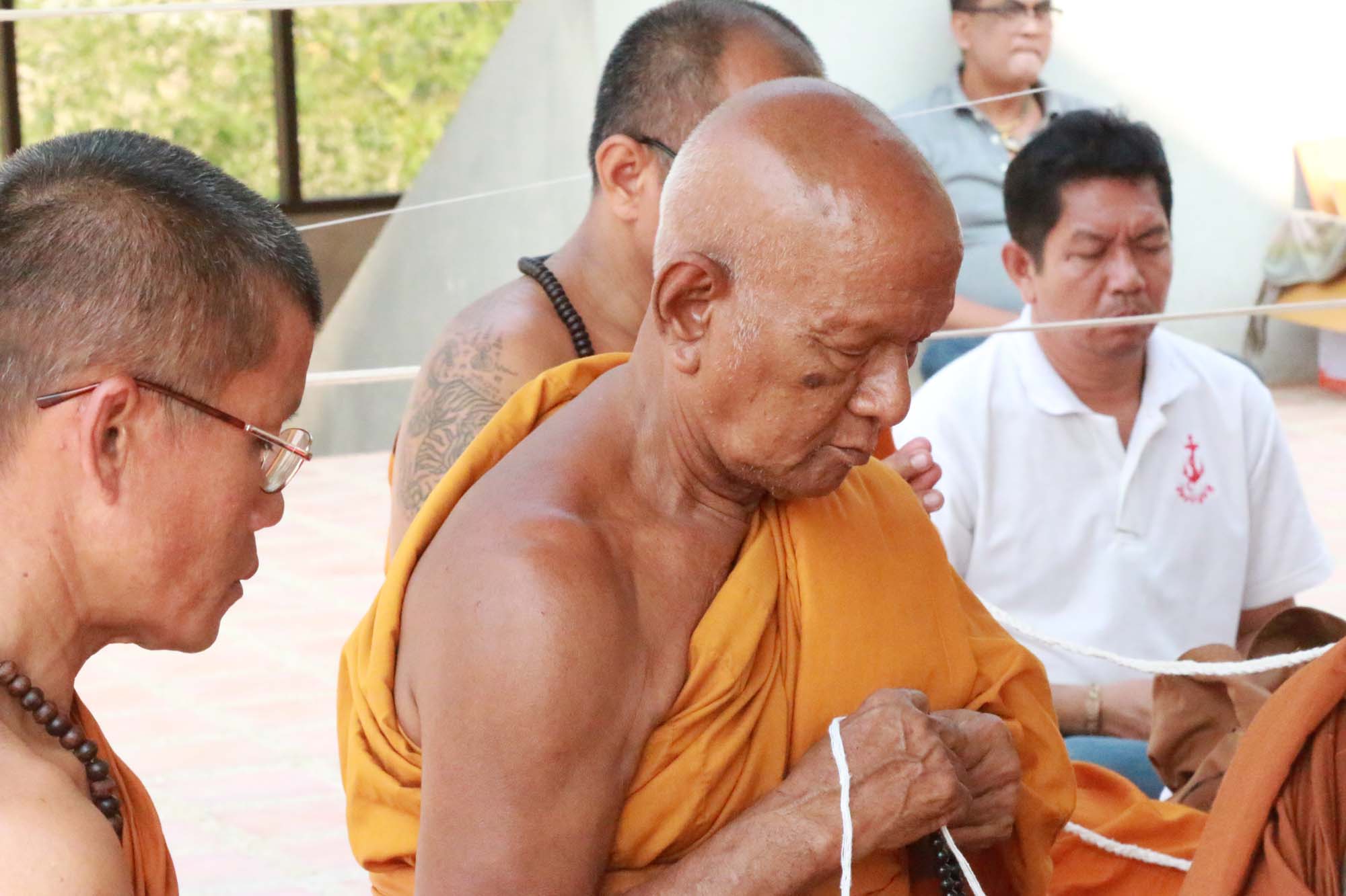 เหรียญพระพุทธชินราช(1) รุ่นมหาลาภ หลวงปู่อุดมทรัพย์ สำนักสงฆ์เวฬุวัน ศรีสะเกศ เนื้อทองฝาบาตร ปี 2563