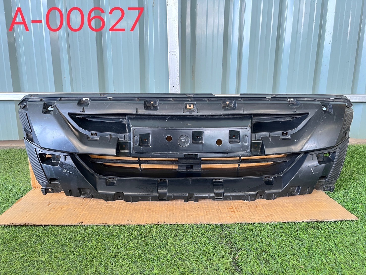 หน้ากระจัง Isuzu D-Max 2018-20