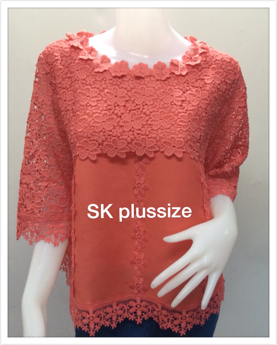 เสื้อลินินแต่งลูกไม้ ทรงเอ สีส้ม รอบอก 42 นิ้ว