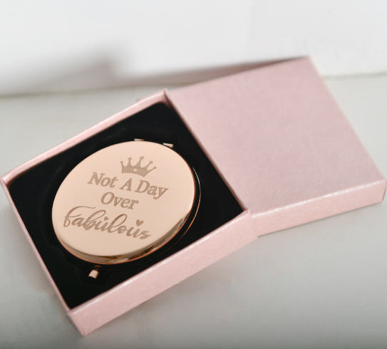 กระจก,กระจกกลมพกพา,ของชำร่วย,ของขวัญ,ของแจก,ของพรีเมี่ยม,สินค้าพรีเมี่ยม,สกรีนโลโก้,LOGO,(ราคาไม่รวมกล่อง)