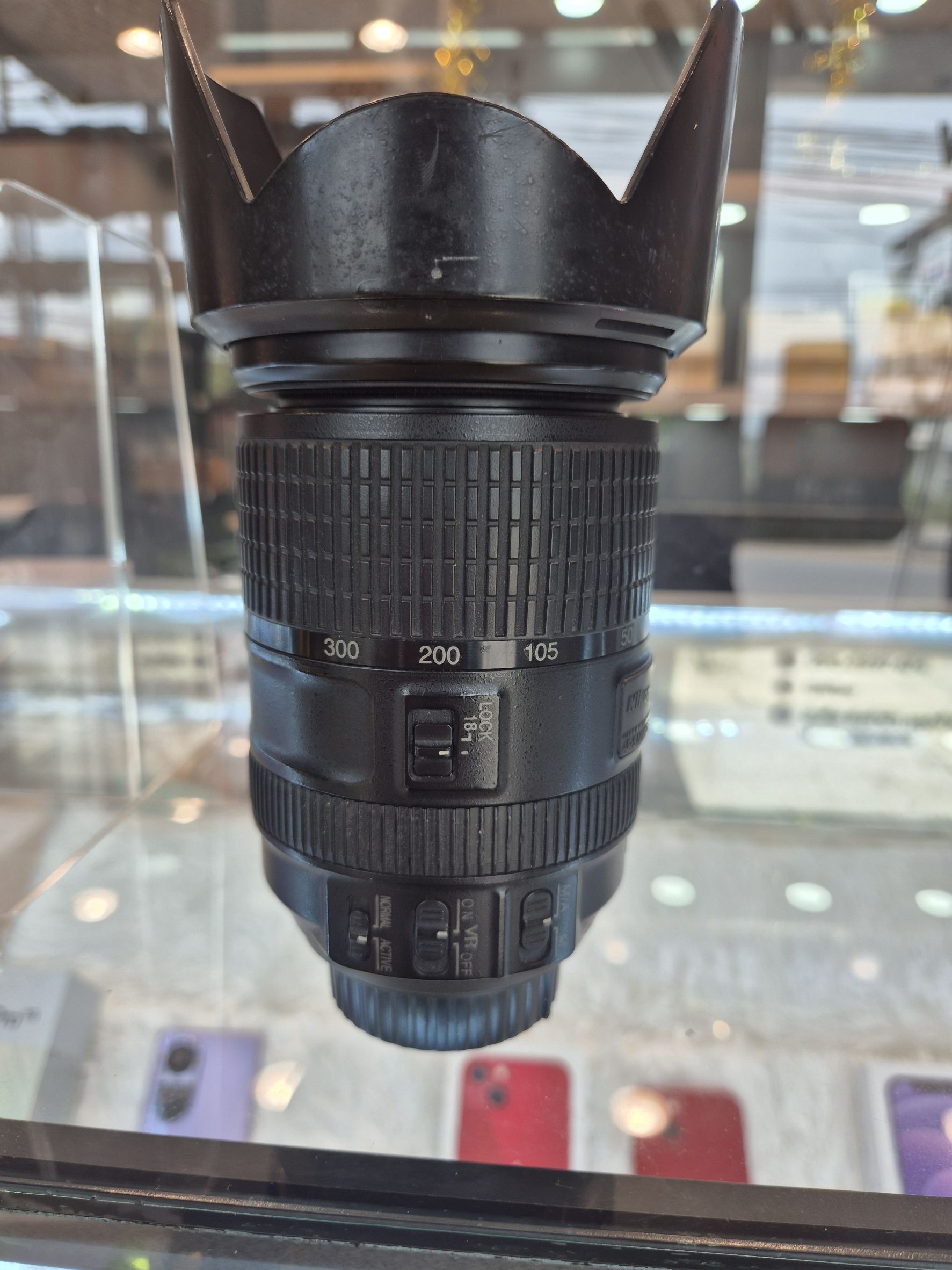 NIKON af-s dx nikkor 18-300mm 1:3.5-5.6g ed vr