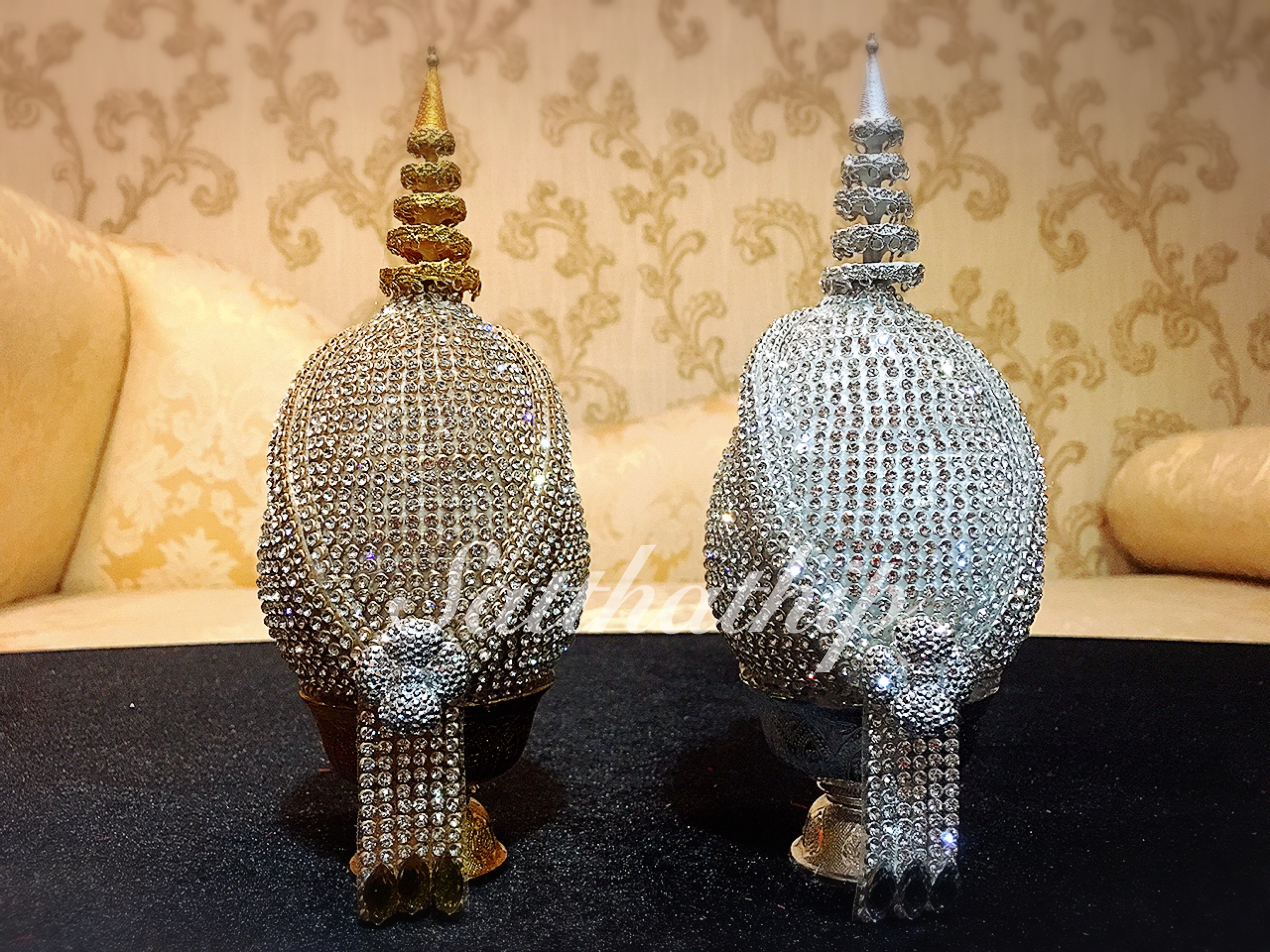 พานพุ่มเงิน, ทอง *ประดับสายคาดพุ่ม