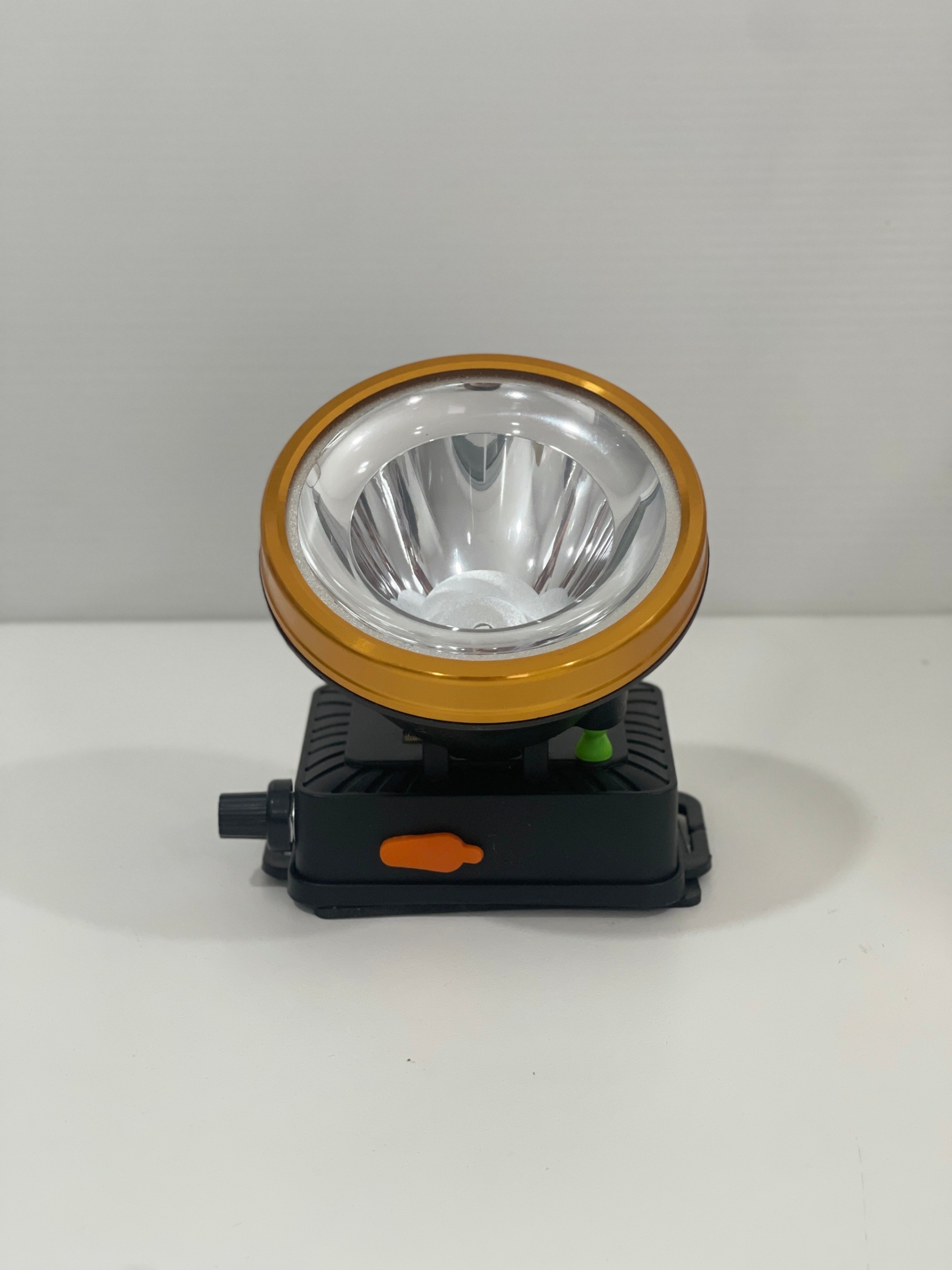 ไฟฉายคาดหัว LED รุ่น 7811 หมุนปรับความสว่าง ส่องได้ระยะไกล กันน้ำ