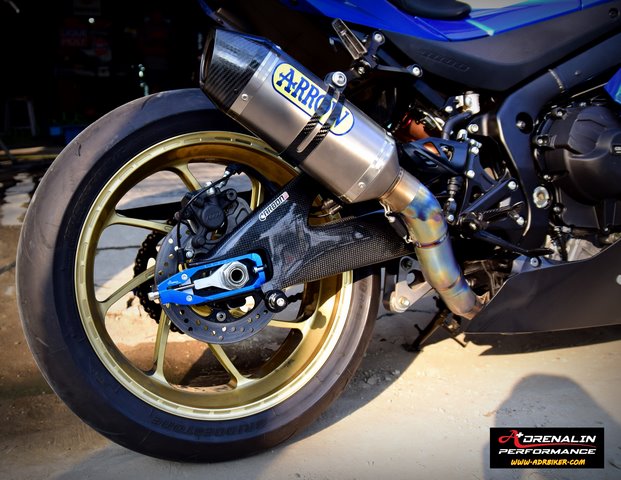 Carbon2Race ครอบสวิงอาร์มคาร์บอน สำหรับ GSXR 1000 2017+