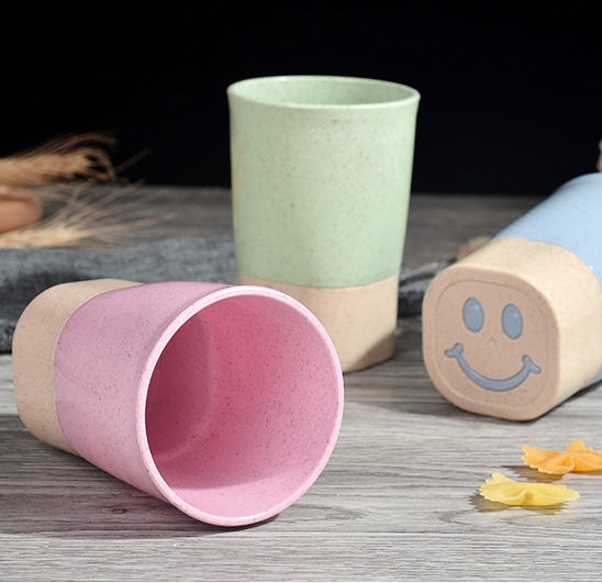 แก้วจากวัสดุธรรมชาติ,กระบอกน้ำ,แก้วน้ำอีโค,กระบอกอีโค่ ,แก้วน้ำรักษ์โลก,ECO CUPS,สินค้าฟางข้าวสาลี