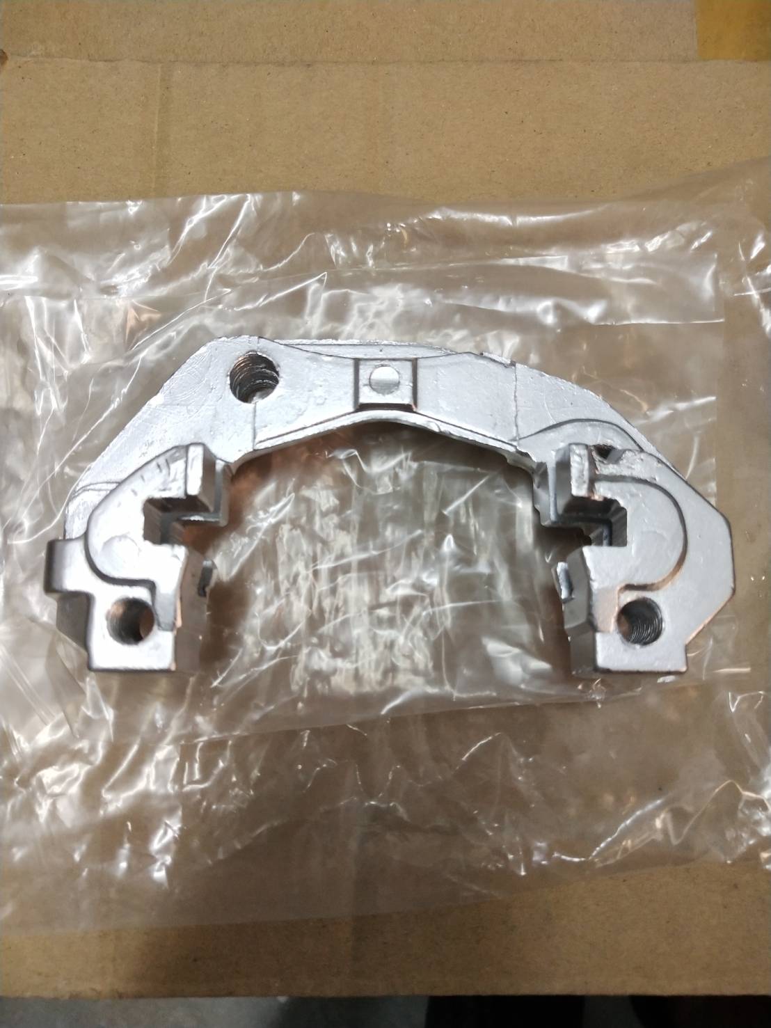 ขายึดดิสเบรคหน้า JR120 อะไหล่เทียบ APP 3YR-2580U-00