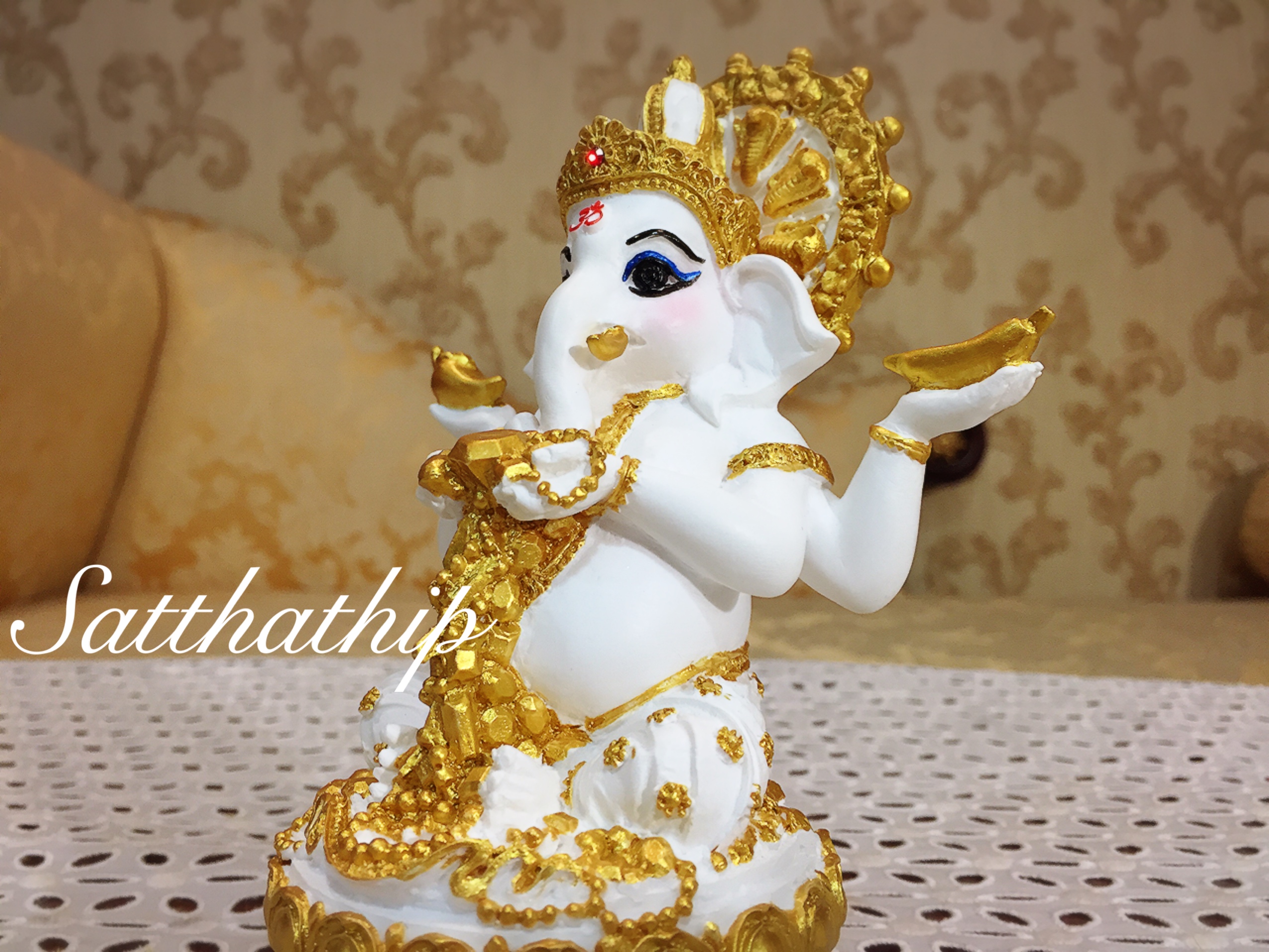 พระพิฆเนศ ปางประทานทรัพย์ (เซรามิก) - Ganesha: Lord of Success