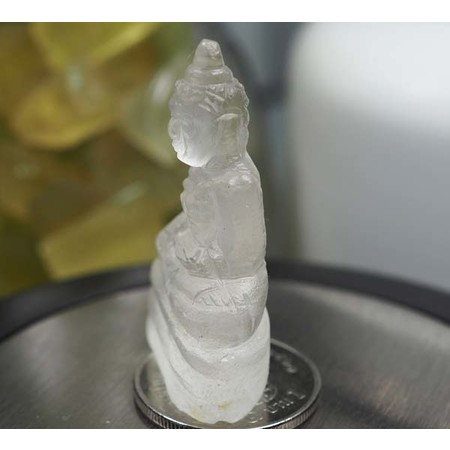 ควอร์ตขาวแกะสลักพระพุทธรูป 46.90 กะรัต