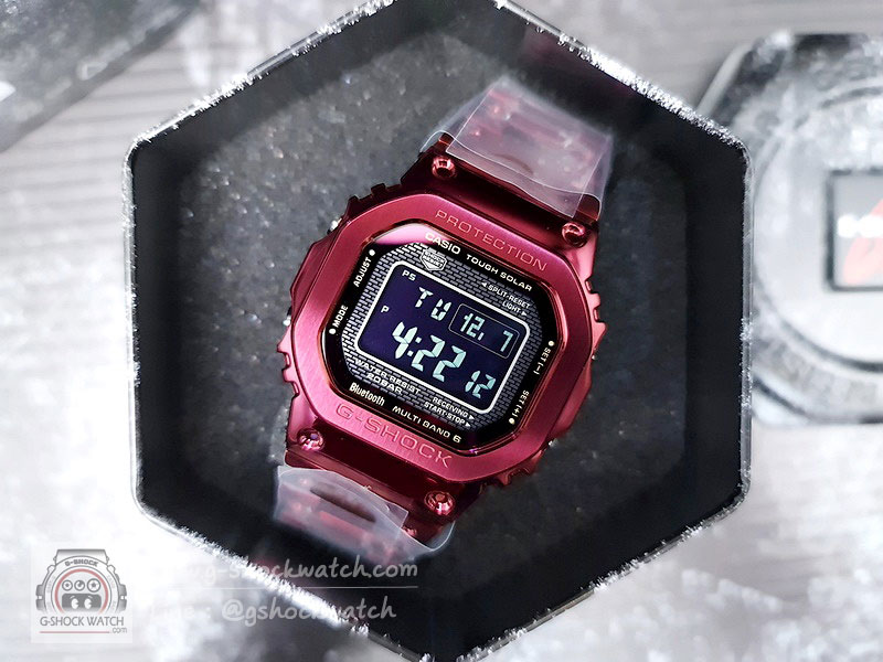 CASIO G-SHOCK นาฬิกาข้อมือ นาฬิกากันน้ำ นาฬิกาของแท้ ประกันศูนย์ CMG 1 ปี รุ่น GMW-B5000RD-4
