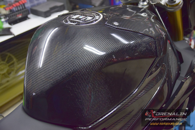 Carbon2Race คาร์บอนครอบถังชิ้นเต็ม (full tank cover) สำหรับ S1000RR 2015+