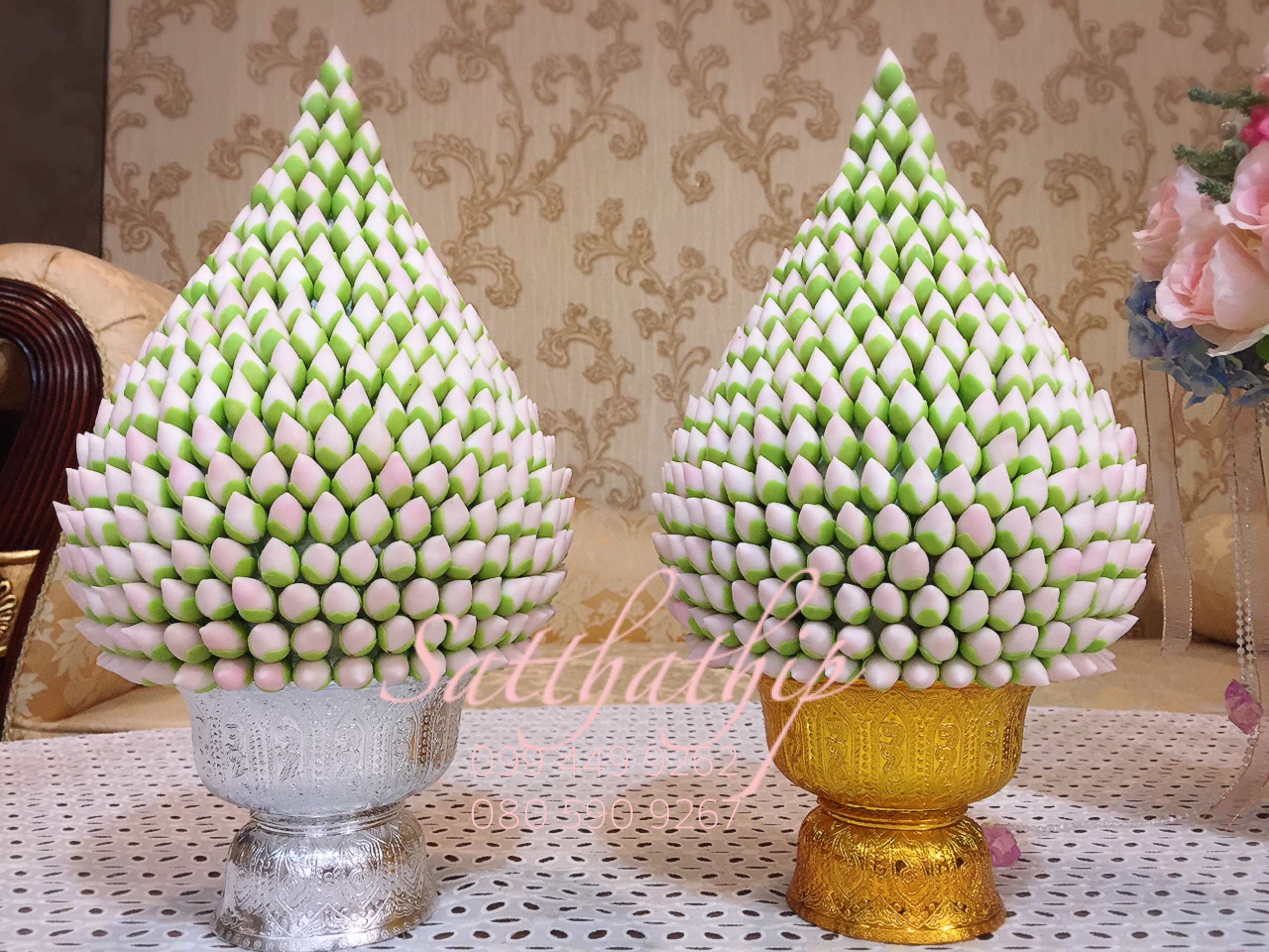 พานพุ่มดอกบัวประดิษฐ์ [ุ7 นิ้ว-ราคา 4,000 บาท/คู่]