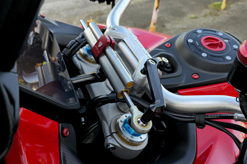 ขาจับกันสะบัด CNCracing สำหรับ Multi V4 ทุกรุ่น