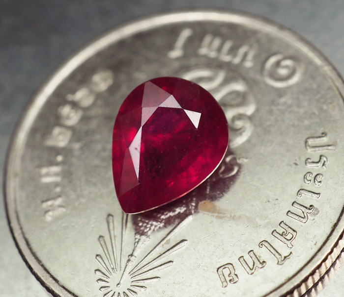 พลอยทับทิมแท้ (Ruby) 1.40 กะรัต