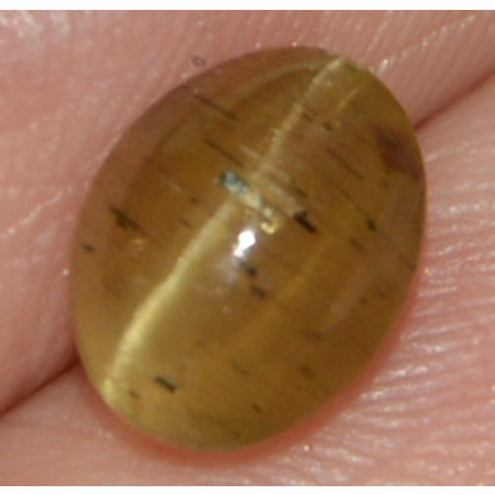 อะพาไทร์แก้วตาแมว ( Apatite Cat's eye) 2.30 กะรัต