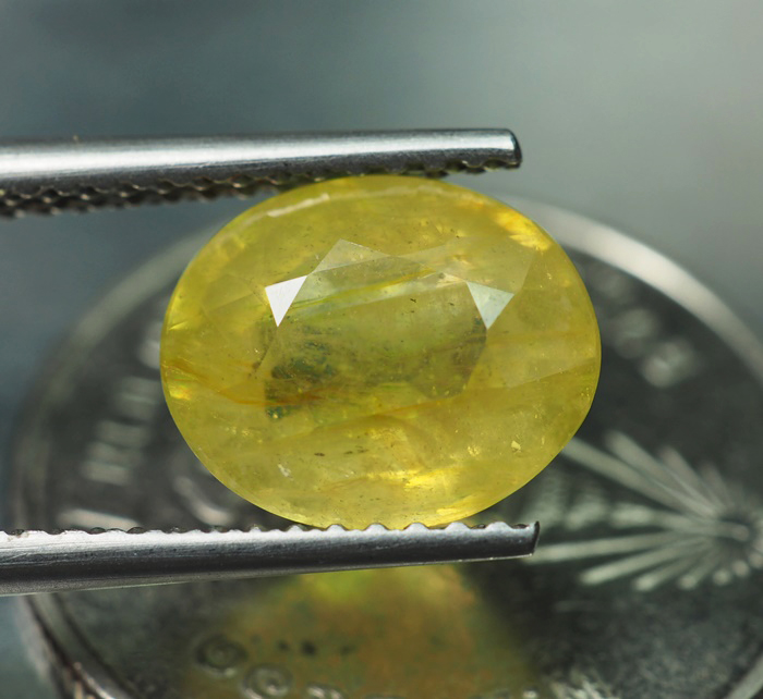 บุษราคัมอัฟริกาสีเหลือง (Sapphire) 3.55 กะรัต