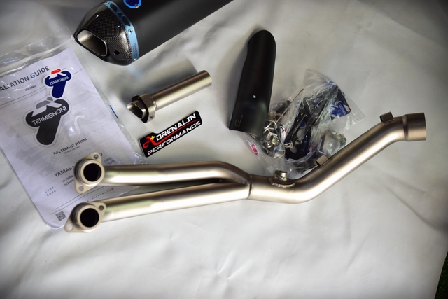 ท่อ Termignoni black titanium สำหรับ Tmax 560 (For Exhibition only)