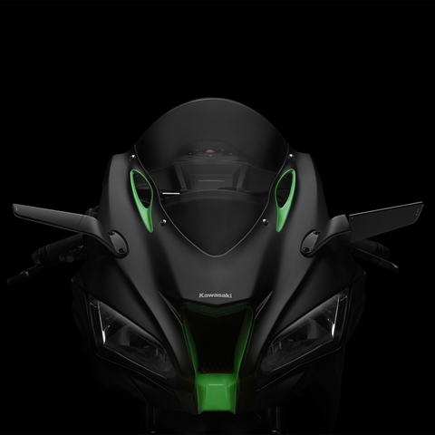กระจกข้าง Rizoma รุ่น stealth ทำหน้าที่เป็นเหมือนสปอยเลอร์ สร้างแรงกด downforce สำหรับ ZX10 2016+