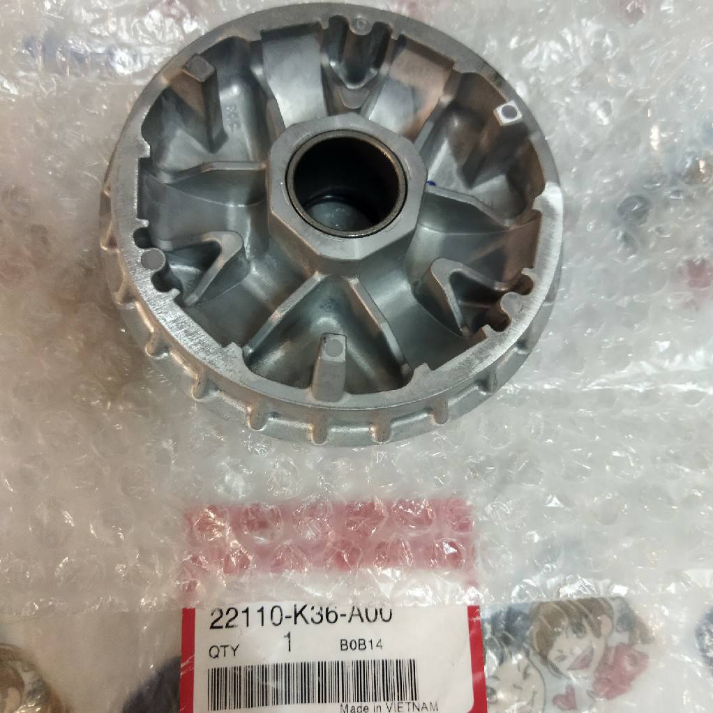 22110-K36-A00 หน้าสัมผัสที่เคลื่อนที่ได้ของพูลเลย์ขับ PCX150 2014-2016 , CLICK150I 2019-2021 อะไหล่แท้ HONDA