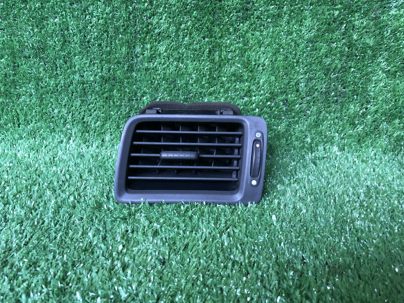ช่องลมแอร์รถยนต์