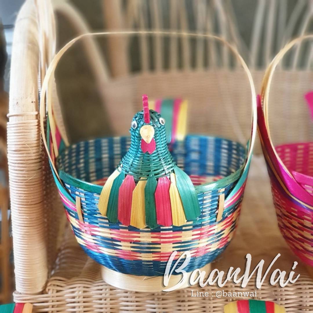 ตะกร้าไก่ ตะกร้าใส่ไข่ ตะกร้าไม้ไผ่ ตะกร้าไม้ไผ่สานทรงไก่ (Random)