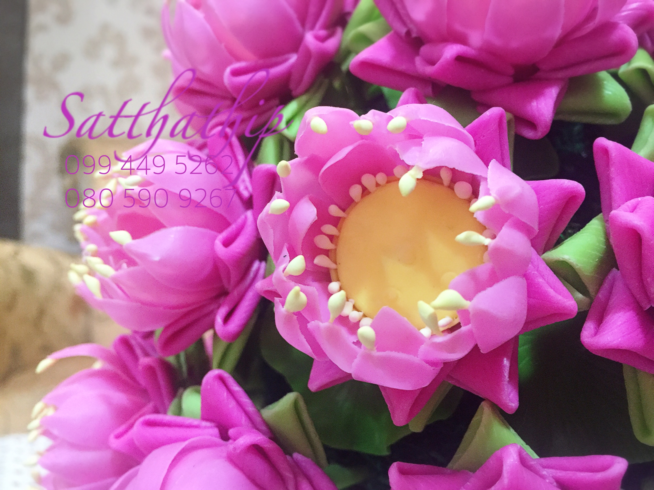 พานพุ่มดอกบัวประดิษฐ์ [9.5 นิ้ว 5,700 บาท/คู่]