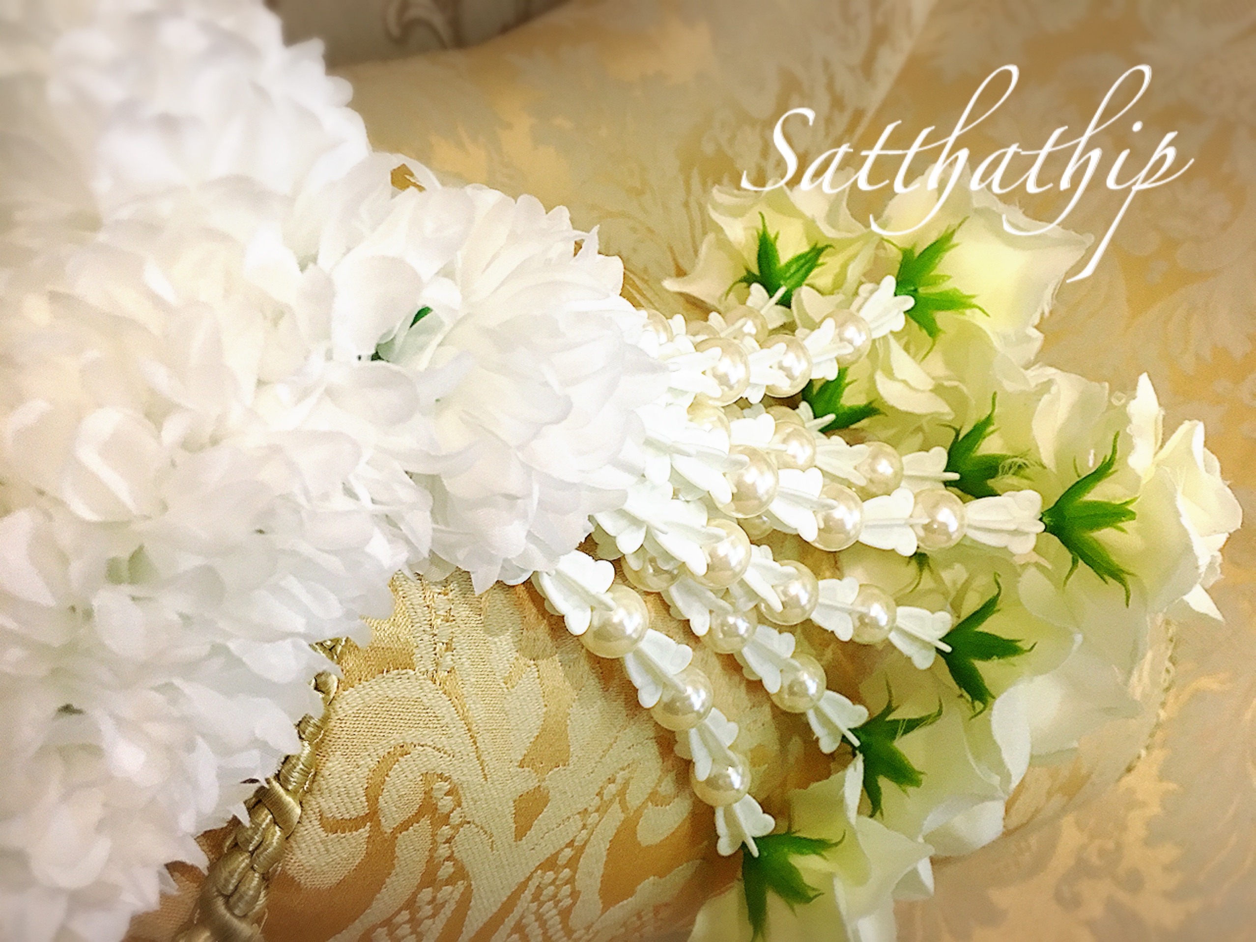 พวงมาลัยผ้า - พวงมาลัยดอกมัม ประดิษฐ์ - พวงมาลัยถวายศาลพระภูมิ - Fabric garland