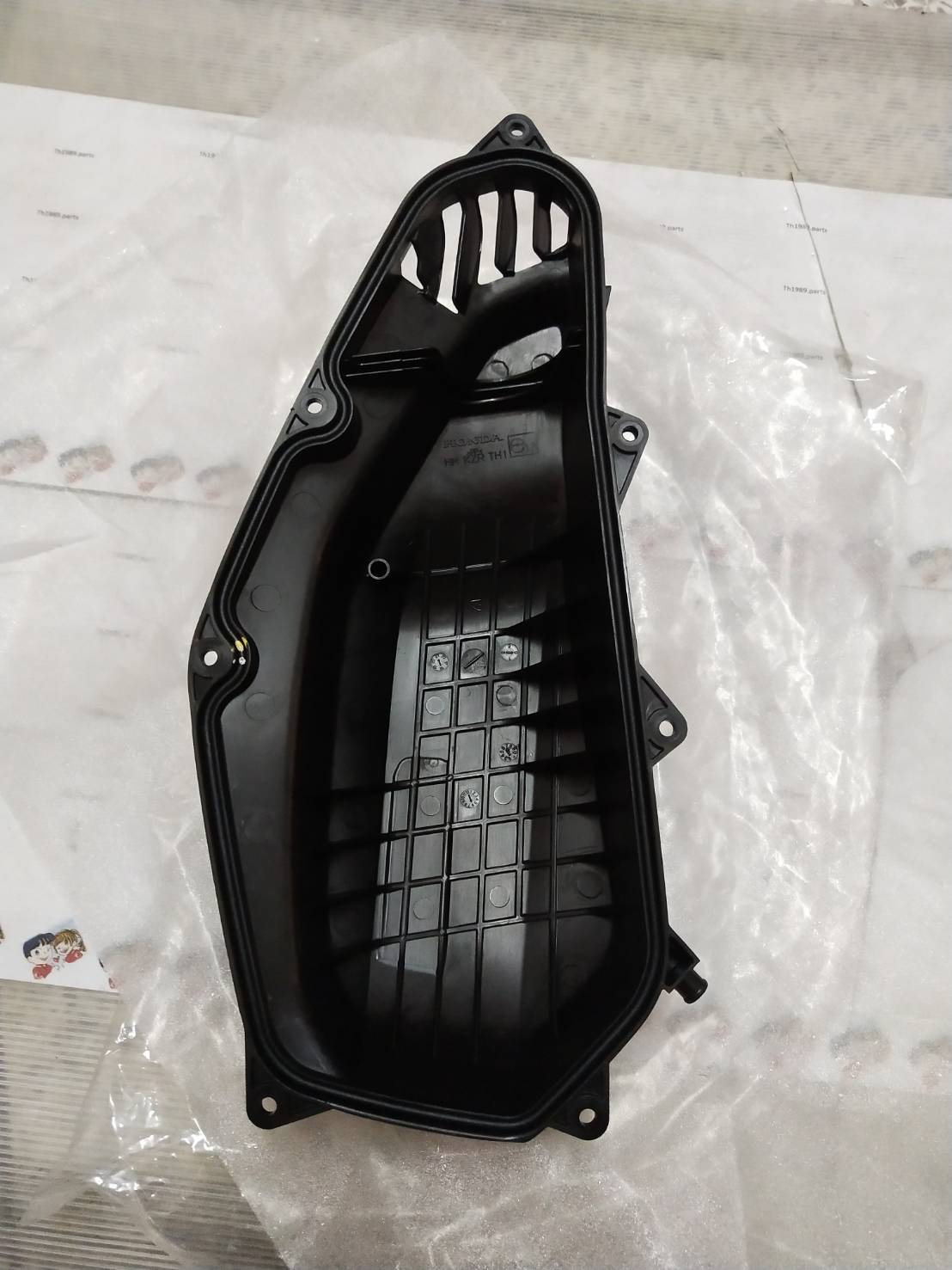 ชุดฝาครอบเรือนไส้กรองอากาศ สำหรับรุ่น CLICK125i (ปี12-20)/PCX150' 2014 อะไหล่แท้ HONDA 17245-KZR-600