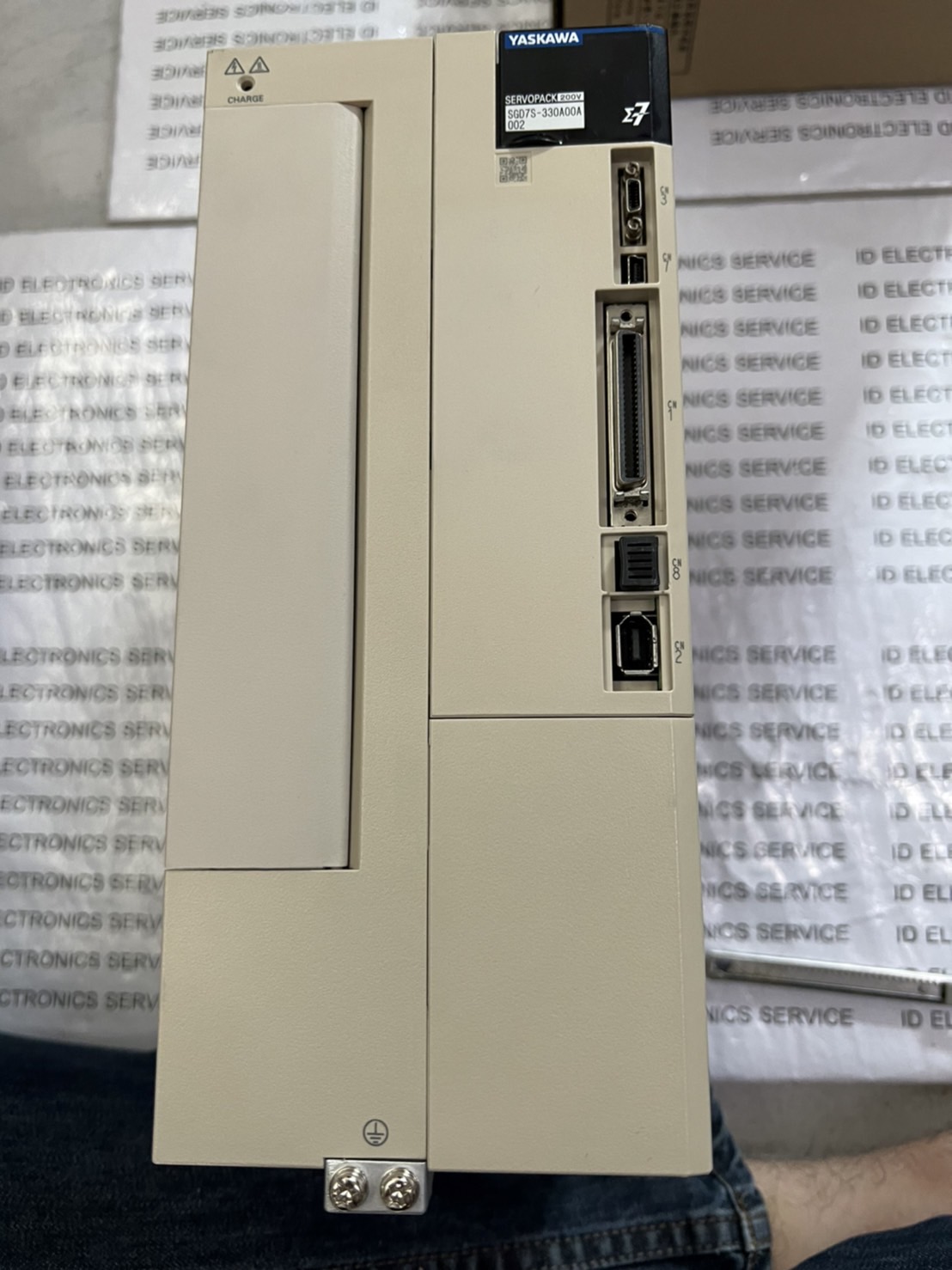 SGD7S-330A00A002 YASKAWA SERVO DRIVE