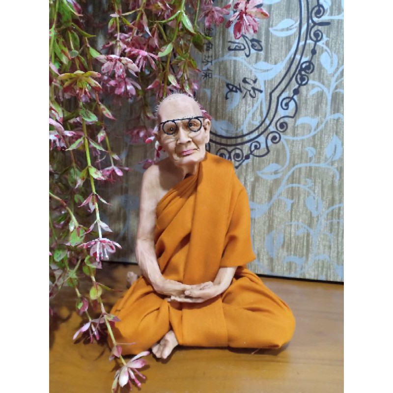 พระเกจิ ชื่อดัง หน้าตัก 5 นิ้ว (รับท่านใด ระบุในเเชท)