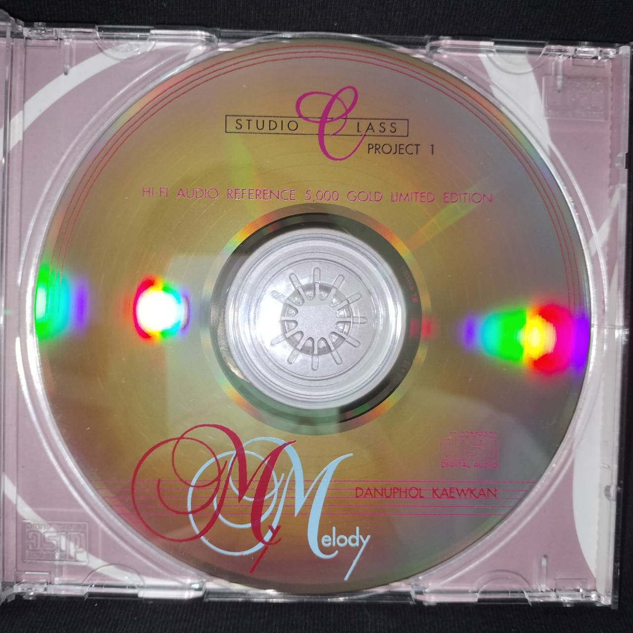 แจ้ ดนุพล แก้วกาญจน์ – Studio Class Project 1 / แผ่นทอง / แผ่นดี