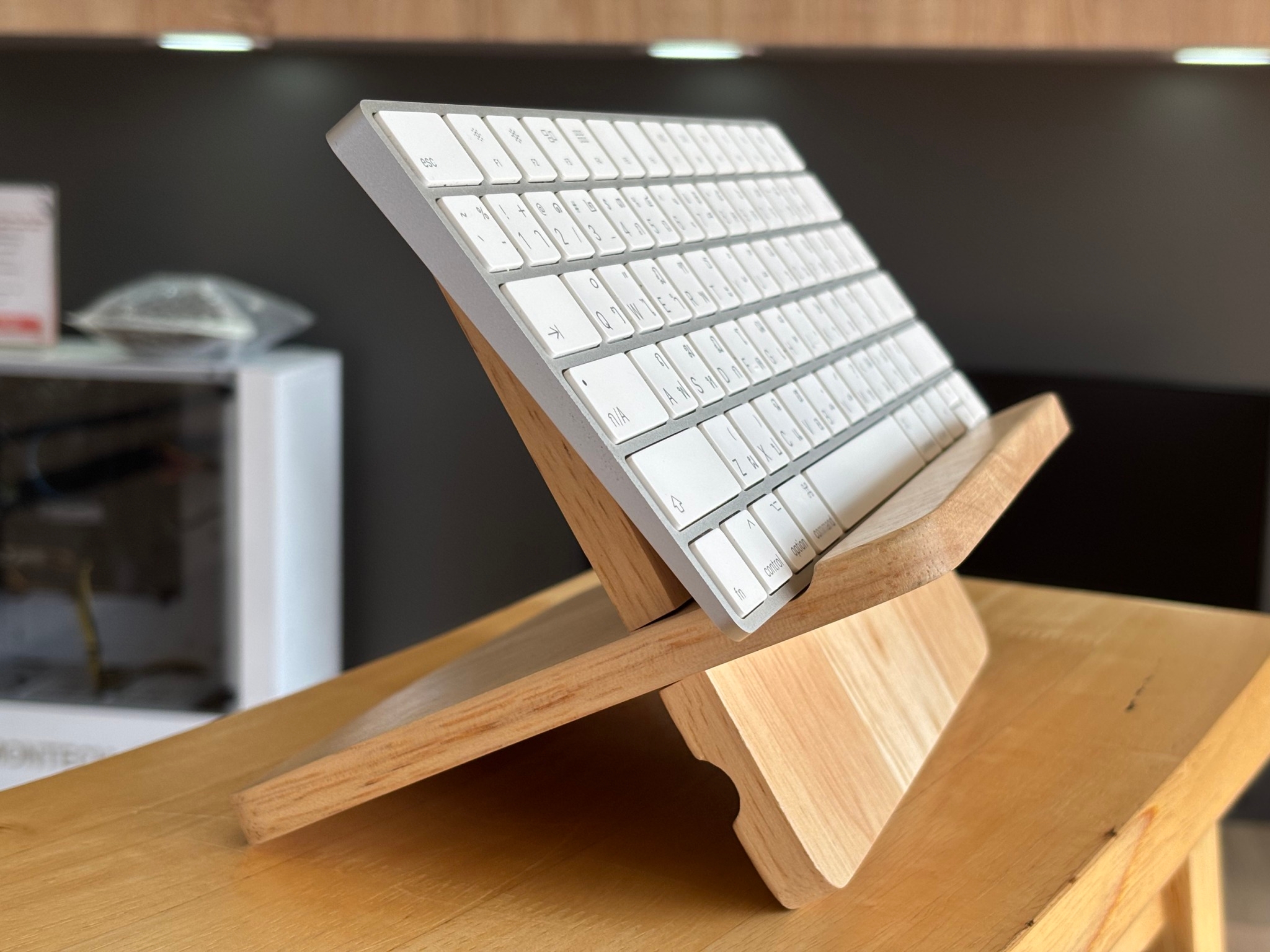 Apple Magic Keyboard TH/ENG (Lightning)