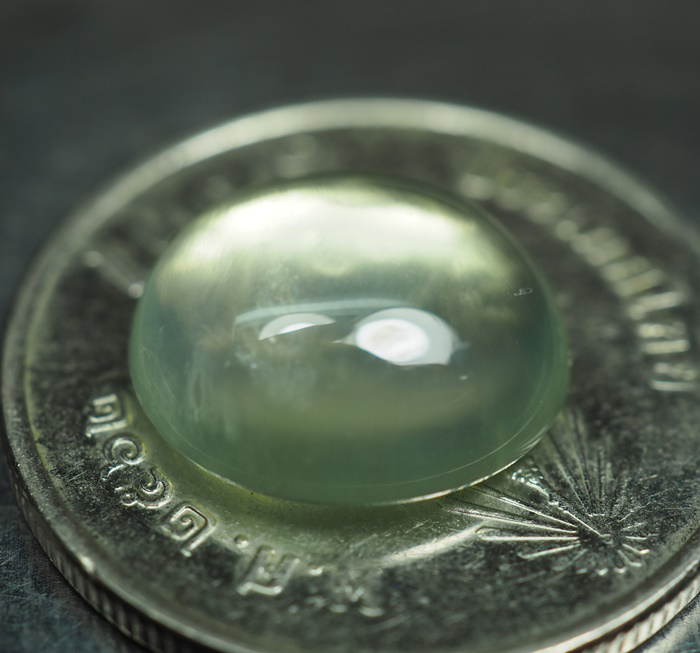พรีไนท์ (Prehnite) 4.10 กะรัต