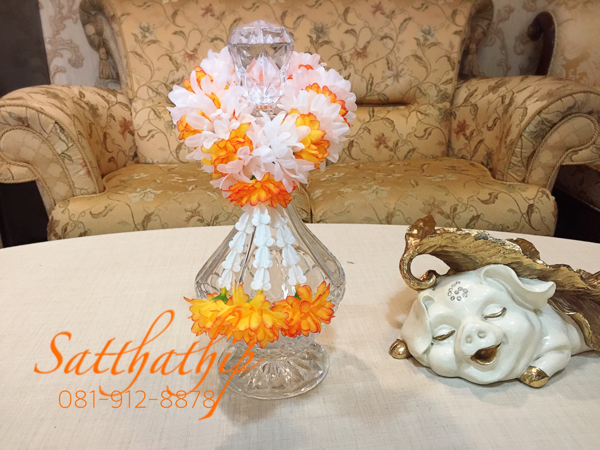 พวงมาลัยผ้า ดอกมัม สีขาว,แสด (สีประจำวันพฤหัสบดี) - พวงมาลัยผ้า ประจำวันพฤหัสบดี - Fabric garland